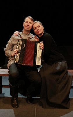 Павел — Дмитрий Романов Прасковья  — Оксана Миронова-Крылова